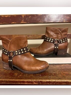 UGG Darling Harness Ankle Boot Whiskey Brown Cowboy Biker Booties